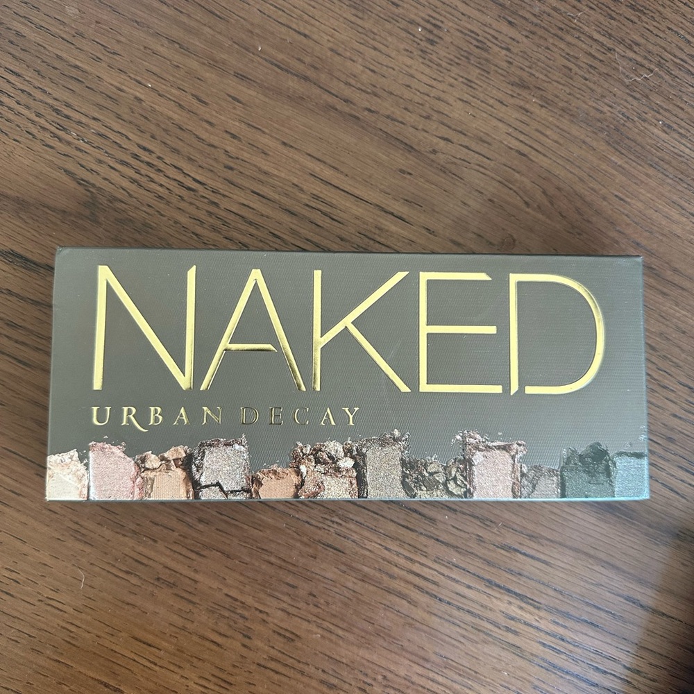 Urban Decay original Naked eyeshadow palette - New in box